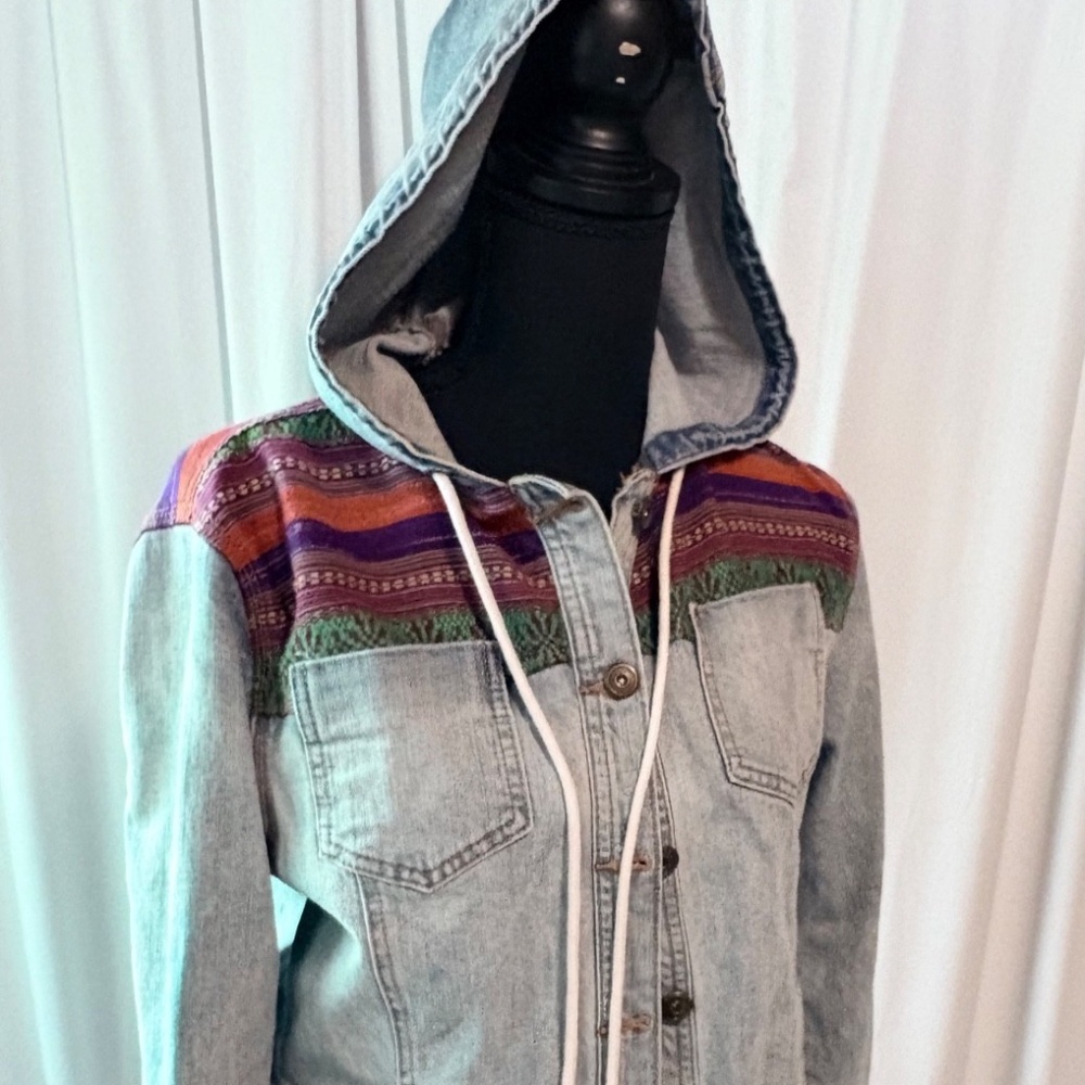 Monob Women's Hooded Embroidered Denim Jacket - Size Medium